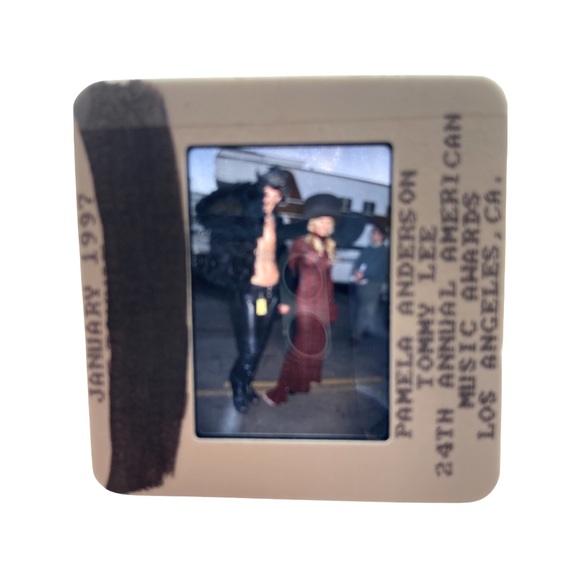 Original 35mm Tommy Lee & Pamela Anderson Transparency Slide - Picture 2 of 4